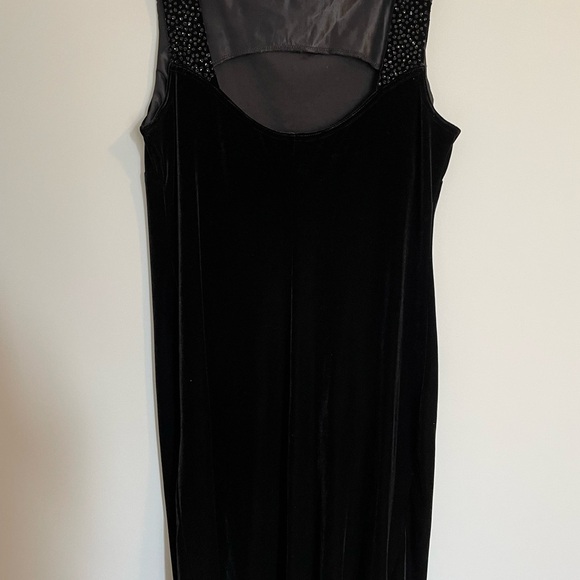 Robbie Bee Velvet Dress Black Size 14 Rhinestone Sleeveless - Picture 4 of 8